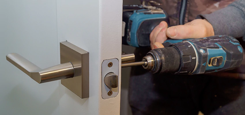 Broken Door Handle Lock Repair in Montebello, California